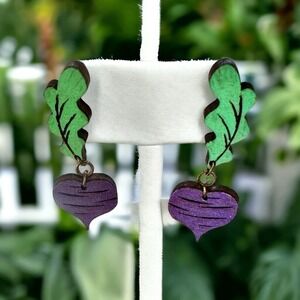 Adorable Radish Earrings~ Handmade‎